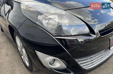 Минивэн Renault Grand Scenic 2010 в 