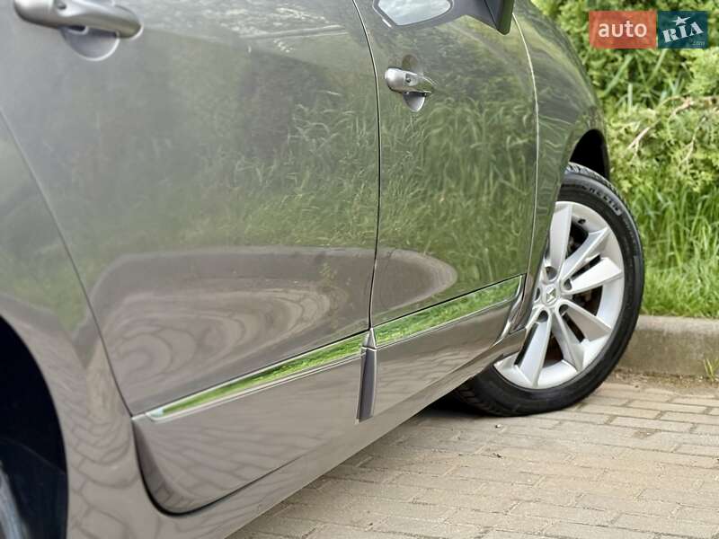 Мінівен Renault Grand Scenic 2013 в Стрию