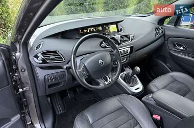 Мінівен Renault Grand Scenic 2013 в 