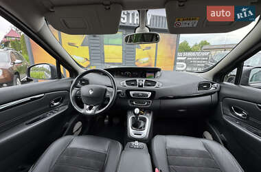 Мінівен Renault Grand Scenic 2015 в 