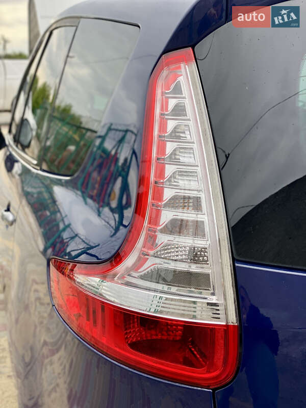 Мінівен Renault Grand Scenic 2009 в Житомирі