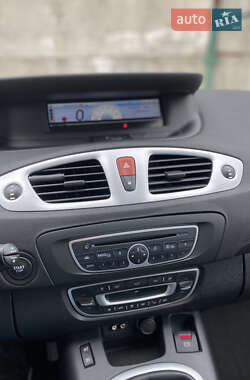 Минивэн Renault Grand Scenic 2009 в 