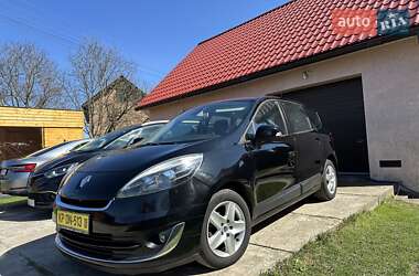 Минивэн Renault Grand Scenic 2013 в 