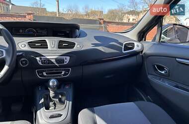 Минивэн Renault Grand Scenic 2013 в 