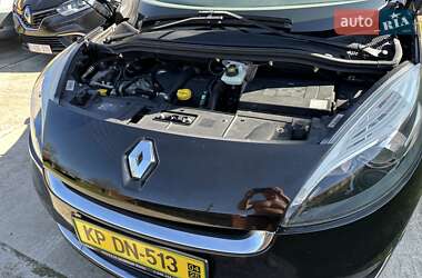 Минивэн Renault Grand Scenic 2013 в 