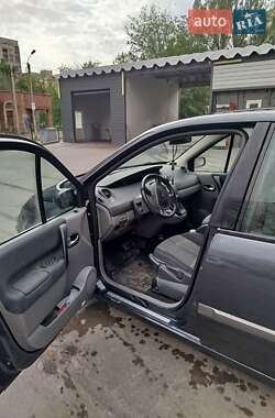 Минивэн Renault Grand Scenic 2006 в 