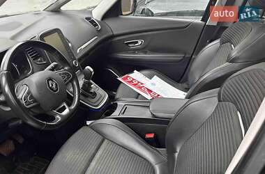Минивэн Renault Grand Scenic 2017 в 