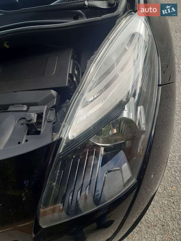 Минивэн Renault Grand Scenic 2011 в Харькове
