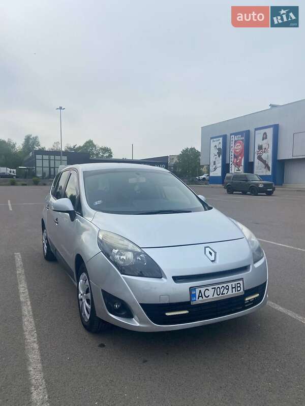 Мінівен Renault Grand Scenic 2010 в 