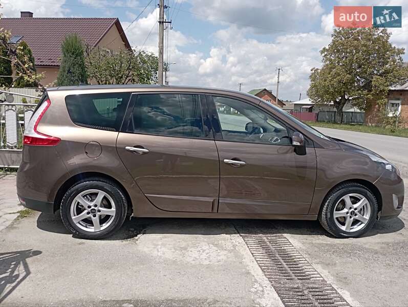 Минивэн Renault Grand Scenic 2009 в Бучаче