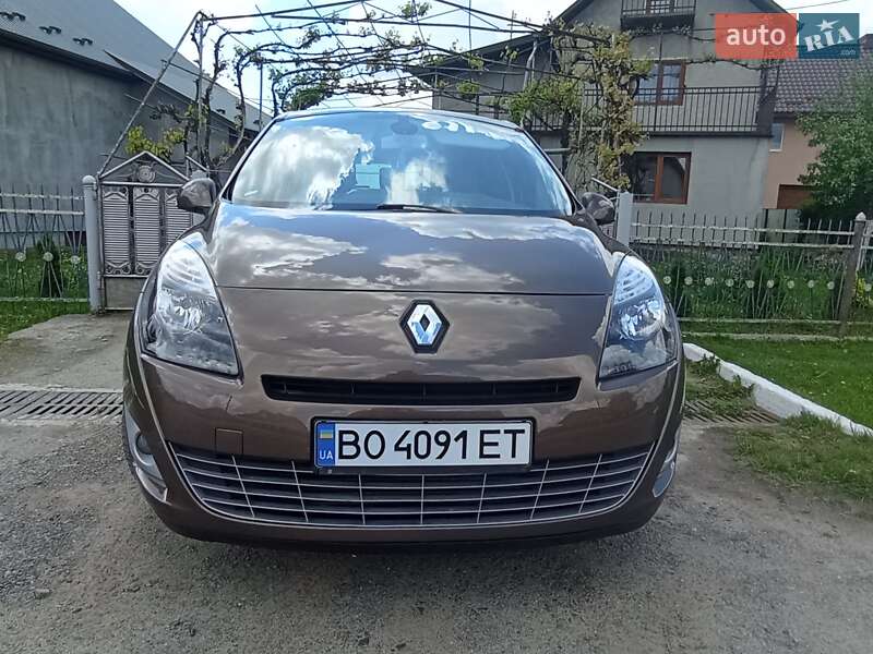Минивэн Renault Grand Scenic 2009 в Бучаче