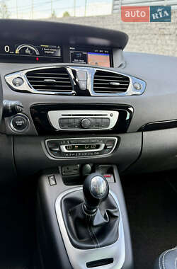 Минивэн Renault Grand Scenic 2014 в 