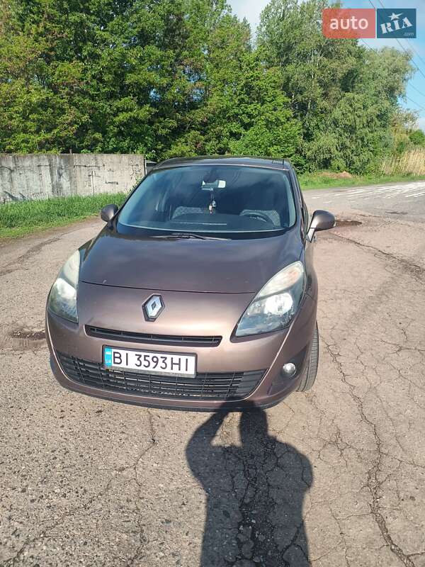 Минивэн Renault Grand Scenic 2009 в Полтаве