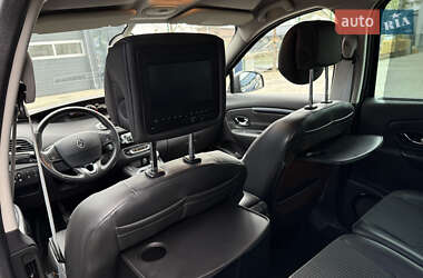 Минивэн Renault Grand Scenic 2013 в 