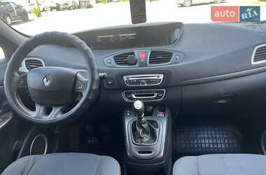 Минивэн Renault Grand Scenic 2010 в 