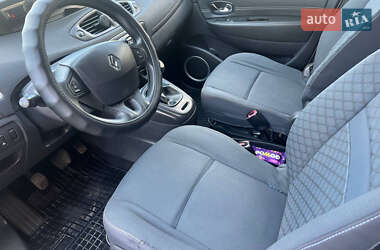 Минивэн Renault Grand Scenic 2010 в 