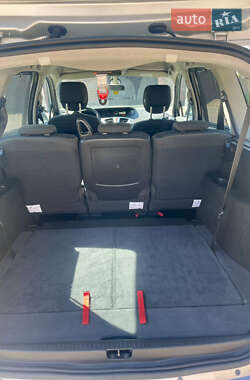 Минивэн Renault Grand Scenic 2011 в 