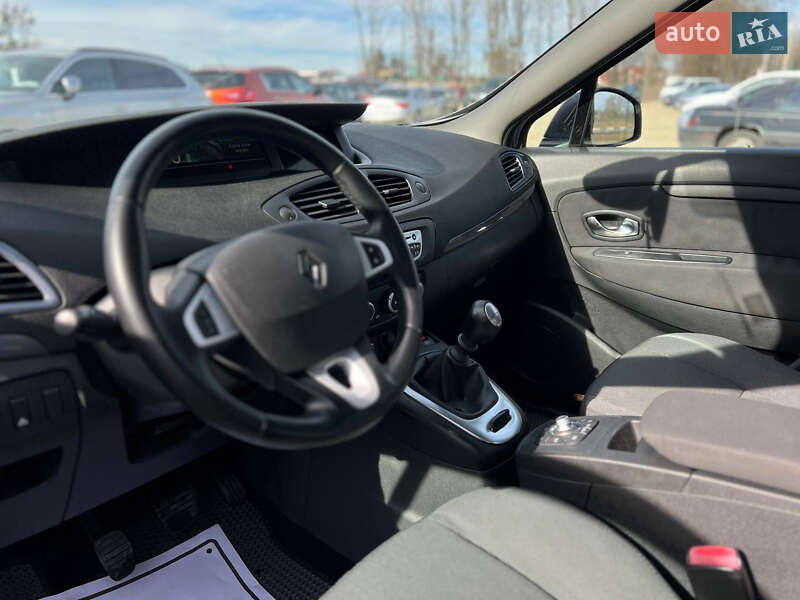 Минивэн Renault Grand Scenic 2011 в Стрые
