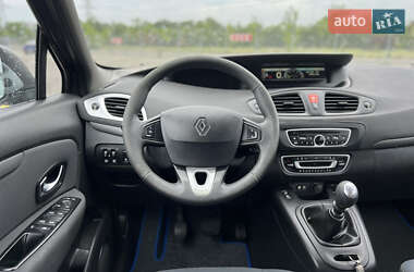 Минивэн Renault Grand Scenic 2010 в 