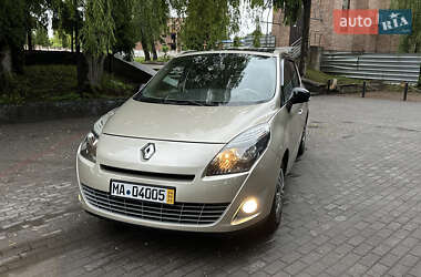 Мінівен Renault Grand Scenic 2011 в 