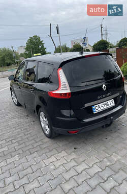 Минивэн Renault Grand Scenic 2011 в 