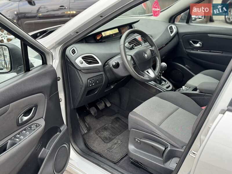 Минивэн Renault Grand Scenic 2010 в Полтаве