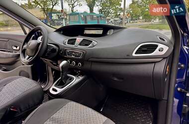 Минивэн Renault Grand Scenic 2010 в 