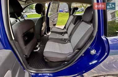 Минивэн Renault Grand Scenic 2010 в 