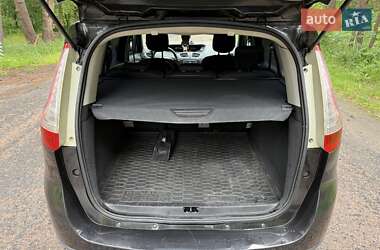 Минивэн Renault Grand Scenic 2009 в 