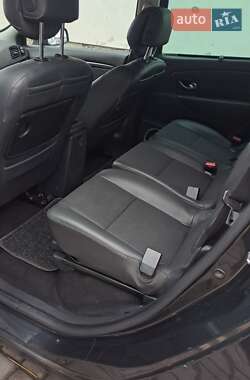 Минивэн Renault Grand Scenic 2011 в 