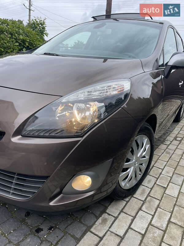 Минивэн Renault Grand Scenic 2010 в Стрые