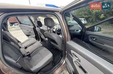 Мінівен Renault Grand Scenic 2011 в 