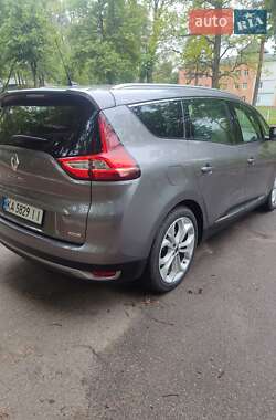 Минивэн Renault Grand Scenic 2017 в 