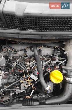 Минивэн Renault Grand Scenic 2005 в 