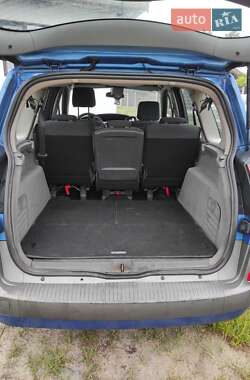 Минивэн Renault Grand Scenic 2005 в 