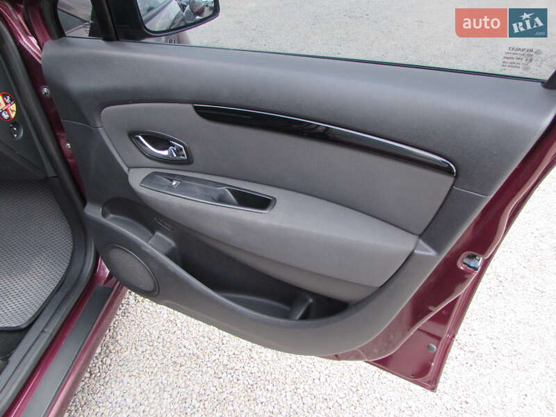 Минивэн Renault Grand Scenic 2012 в Кропивницком
