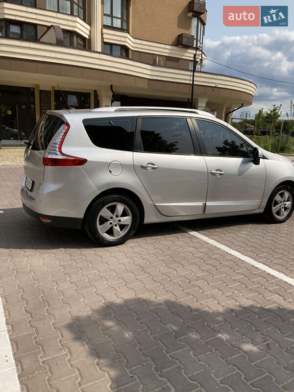 Минивэн Renault Grand Scenic 2012 в Киеве