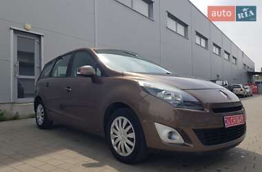 Минивэн Renault Grand Scenic 2009 в 