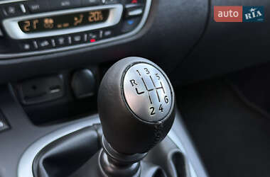 Минивэн Renault Grand Scenic 2014 в 