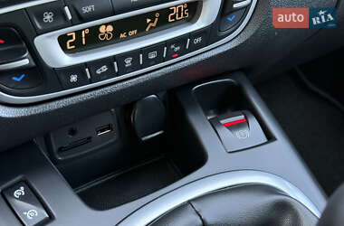 Минивэн Renault Grand Scenic 2014 в 