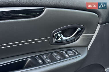 Минивэн Renault Grand Scenic 2014 в 