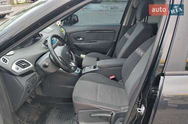 Минивэн Renault Grand Scenic 2013 в 