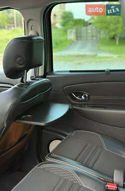 Мінівен Renault Grand Scenic 2014 в 