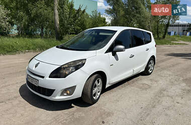 Минивэн Renault Grand Scenic 2011 в 