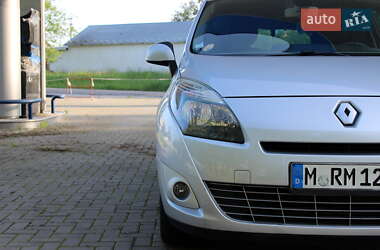 Мінівен Renault Grand Scenic 2009 в 