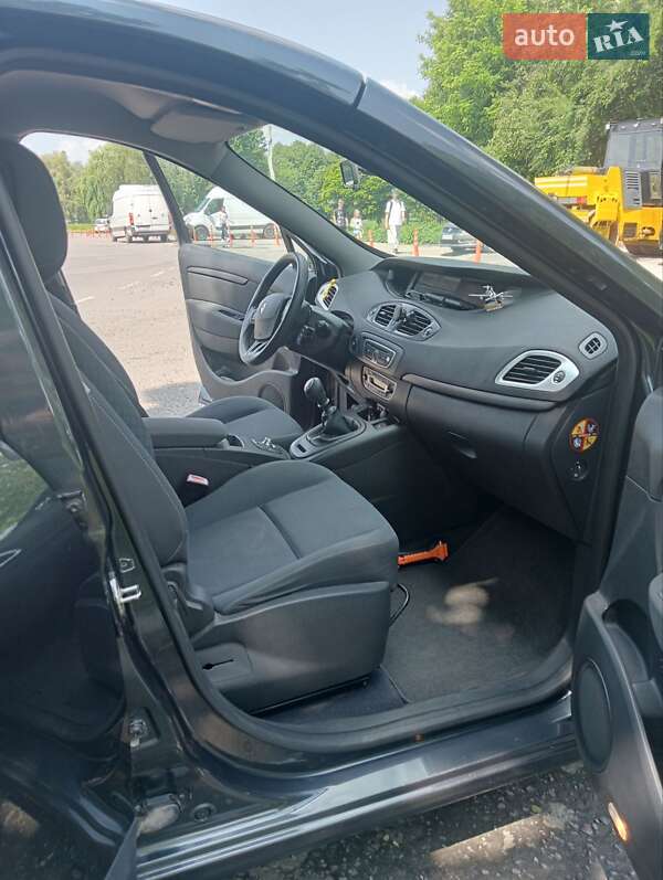Мінівен Renault Grand Scenic 2009 в Рівному фото 10 Мінівен Renault Grand Scenic 2009 в Рівному