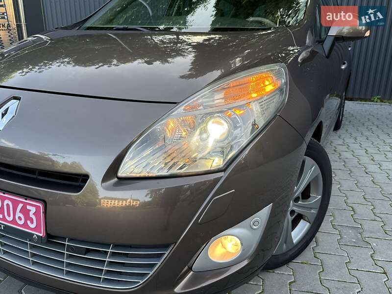 Мінівен Renault Grand Scenic 2010 в Дрогобичі