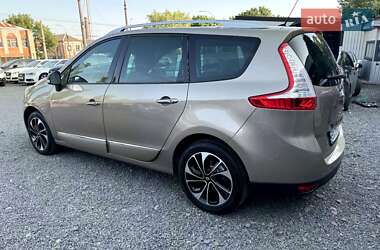 Минивэн Renault Grand Scenic 2014 в 