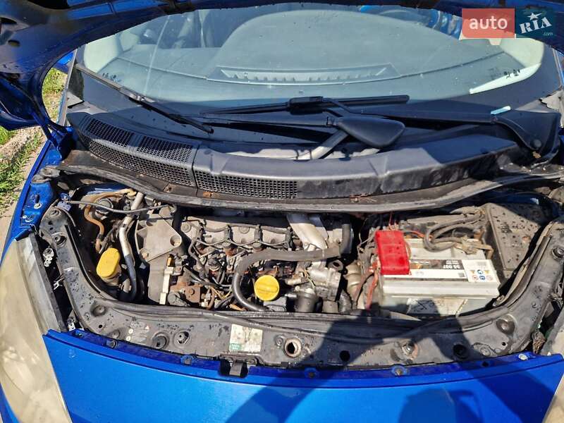Минивэн Renault Grand Scenic 2007 в Ромнах