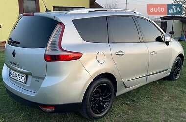 Минивэн Renault Grand Scenic 2013 в 